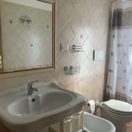 Casa Vacanze A Due Passi Dal Mare Apartment