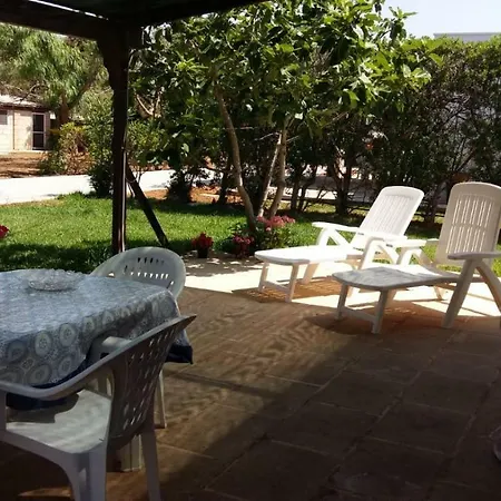 Casa Vacanze A Due Passi Dal Mare Apartment *